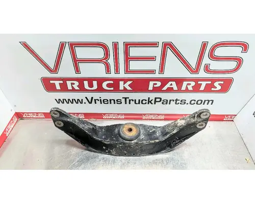 Engine Mounts CUMMINS 348 Vriens Truck Parts