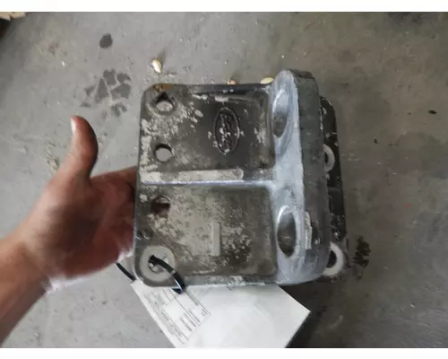 Engine Mounts CUMMINS 387 K &amp; R Truck Sales, Inc.