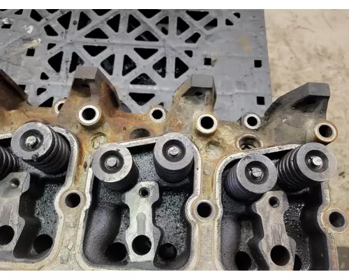 Cummins 6BT Cylinder Head