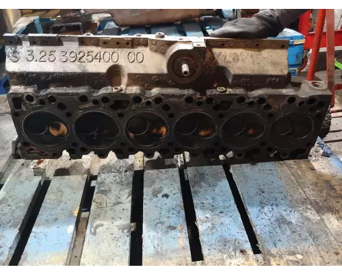 Cummins 6BT Cylinder Head