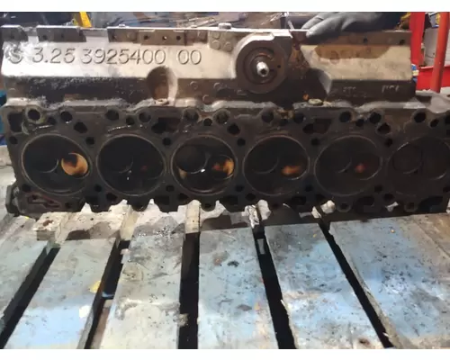 Cummins 6BT Cylinder Head