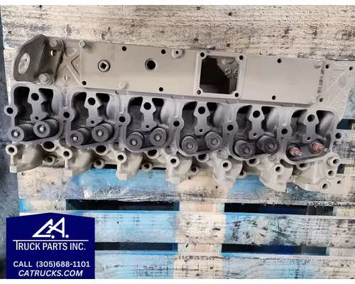 Cylinder Head CUMMINS 6BT CA Truck Parts