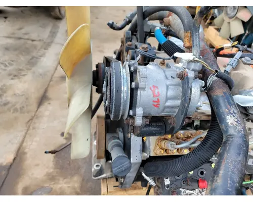 Air Conditioner Compressor CUMMINS B5.9 Crest Truck Parts