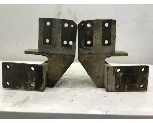 Cummins B5.9 Engine Mounts