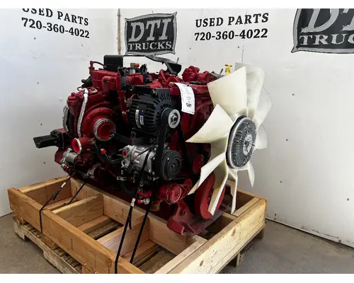 Engine Assembly CUMMINS B6.7 DTI Trucks