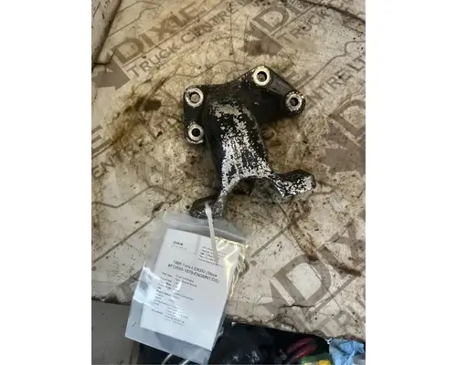 Engine Mounts Cummins C8.3 Dixie Truck Centre