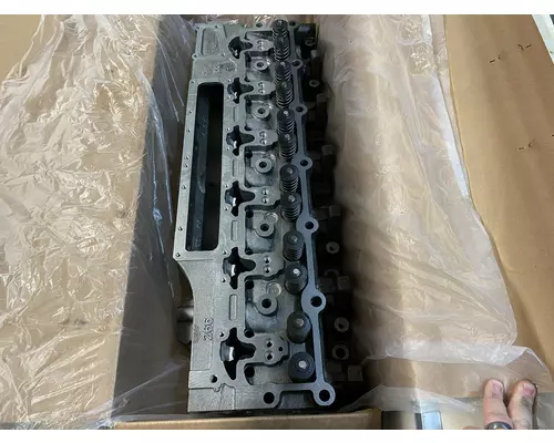 Cummins C8.3 Engine Head Assembly