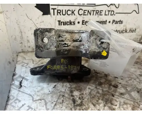 Cummins C8.3 Engine Mounts