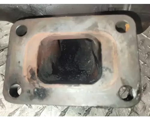 Cummins ISB 220 Exhaust Manifold