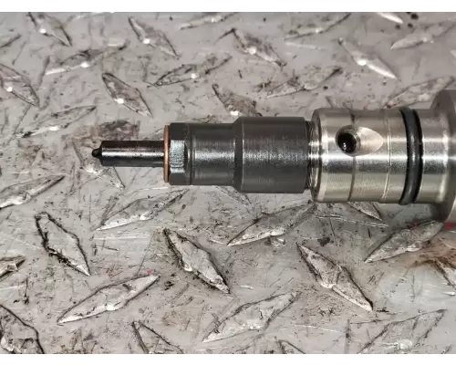 Cummins ISB 220 Fuel Injector