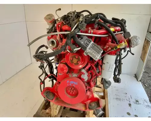 Cummins ISB 6.7 Engine Assembly