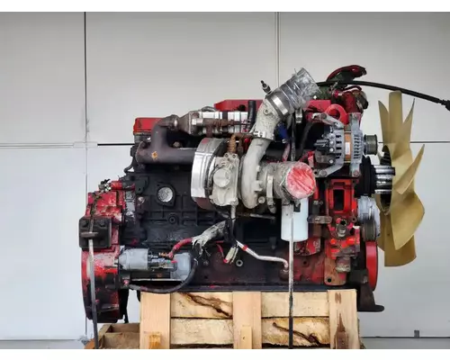 Cummins ISB 6.7 Engine Assembly