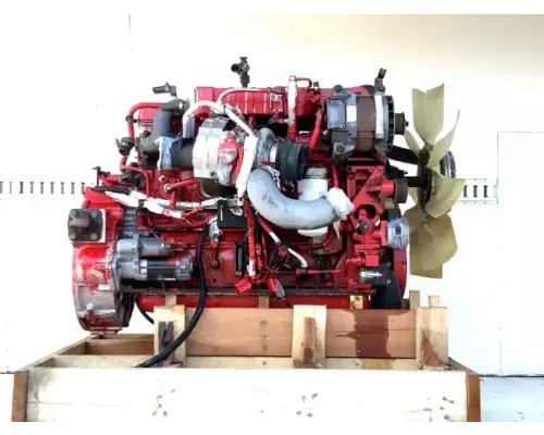 Cummins ISB 6.7 Engine Assembly