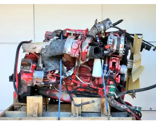 Cummins ISB 6.7 Engine Assembly