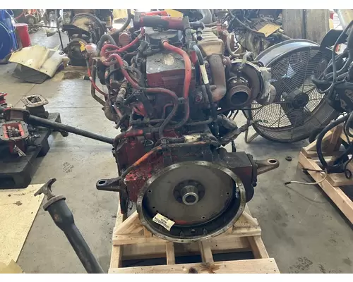 Cummins ISB6.7 Engine Assembly