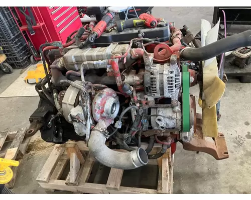 Cummins ISB6.7 Engine Assembly