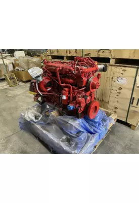 Cummins ISB6.7 Engine Assembly