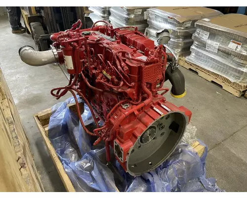 Cummins ISB6.7 Engine Assembly