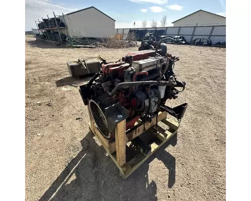 Cummins ISB6.7 Engine Assembly