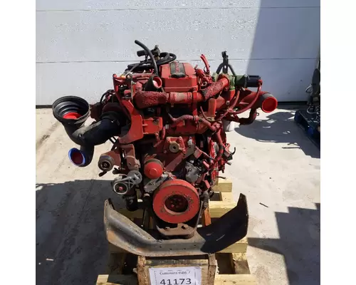 Cummins ISB6.7 Engine Assembly
