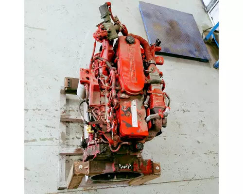 Cummins ISB6.7 Engine Assembly