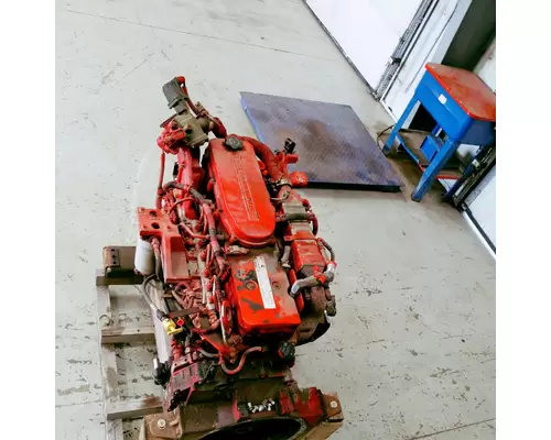 Cummins ISB6.7 Engine Assembly