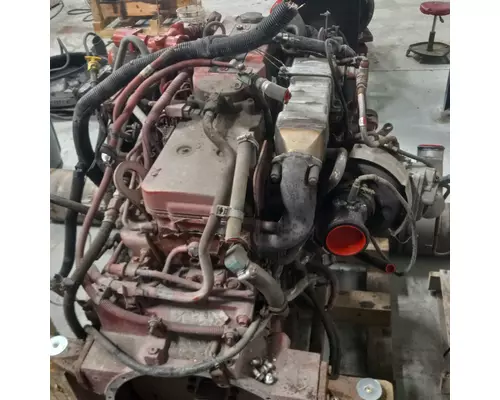 Cummins ISB6.7 Engine Assembly