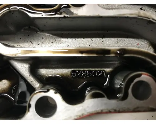 Cummins ISB6.7 Engine Oil Cooler