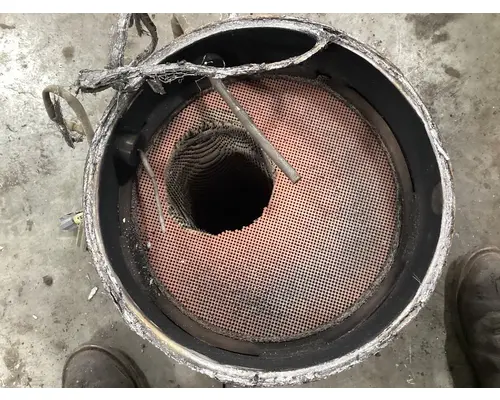 Cummins ISB6.7 Exhaust DPF Assembly