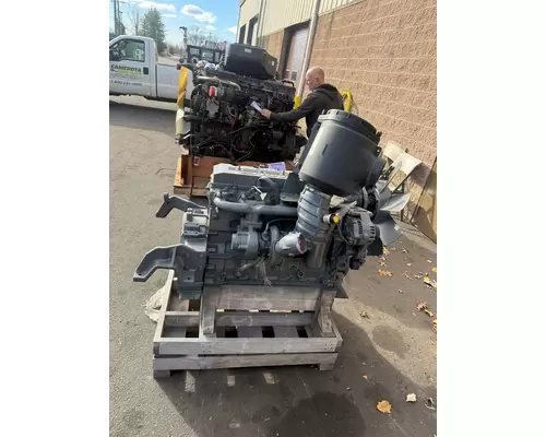 Cummins ISB Engine Assembly