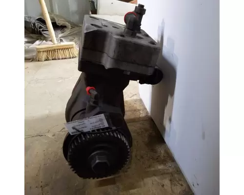 Cummins ISC8.3 Suspension Compressor
