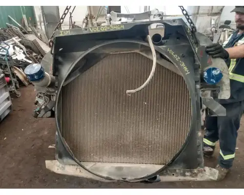 Cummins ISM Radiator