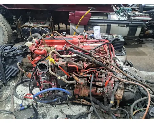 Engine Assembly CUMMINS ISB6.7 Truck Salvage International Inc