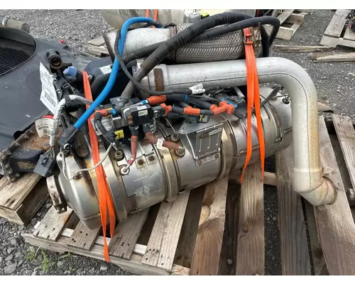 DPF (Diesel Particulate Filter) CUMMINS ISB6.7 Dutchers Inc   Heavy Truck Div  Ny