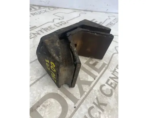 Engine Mounts Cummins ISM Dixie Truck Centre