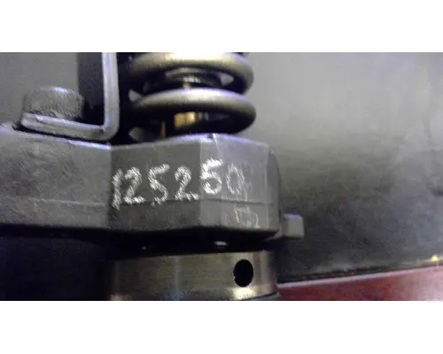 Fuel Injector CUMMINS ISX_4062568 Valley Heavy Equipment
