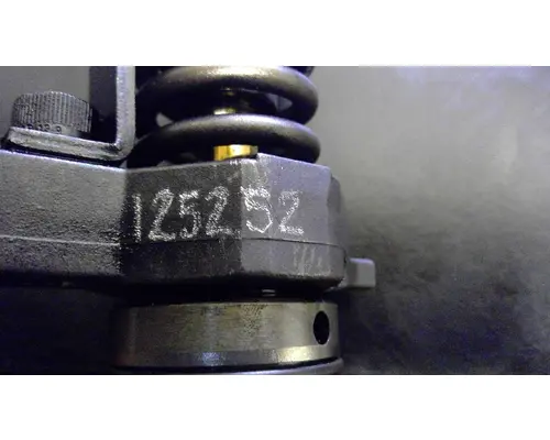 Fuel Injector CUMMINS ISX_4062568 Valley Heavy Equipment