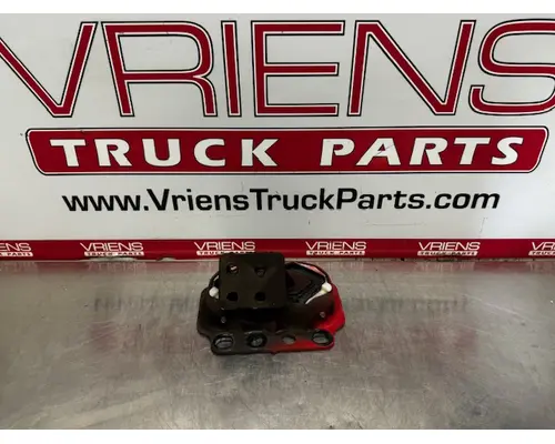 Engine Mounts CUMMINS ISX Vriens Truck Parts