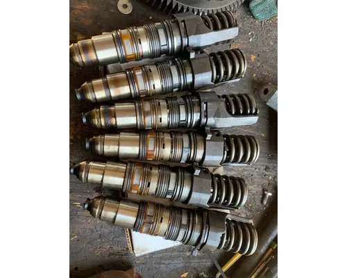 Fuel Injector CUMMINS ISX Truck Salvage International Inc