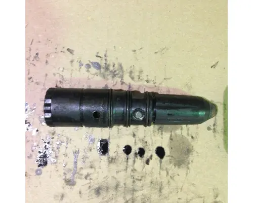 Fuel Injector CUMMINS L10 LKQ Heavy Duty Core