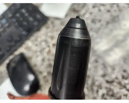 Cummins L10 Fuel Injector