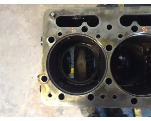 Cummins N14 CELECT+ Engine Block