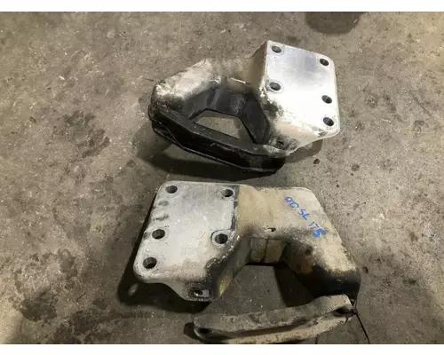 Cummins N14 CELECT+ Engine Mounts