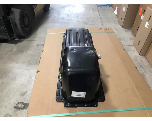 Cummins N14 CELECT+ Engine Oil Pan