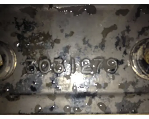 Cummins N14 CELECT Engine Oil Fill Tube