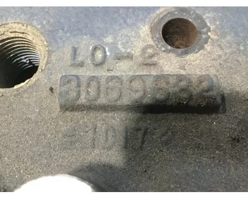 Cummins N14 CELECT Engine Rocker Housing