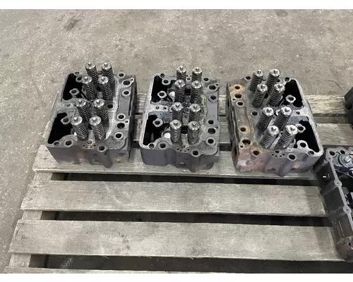 Cummins N14 Cylinder Head