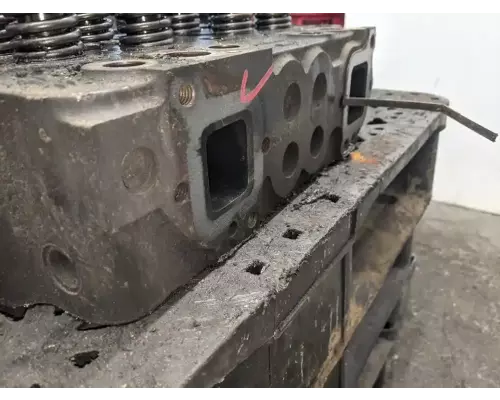 Cummins N14 Cylinder Head