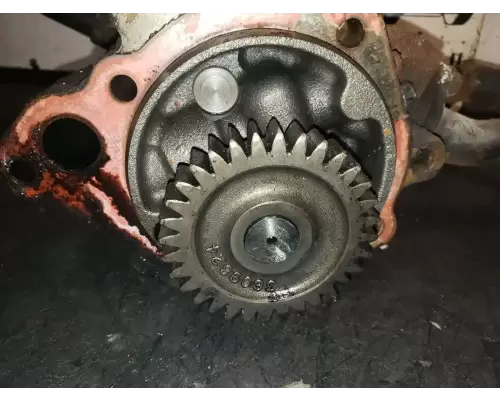 Cummins N14 Oil Pump