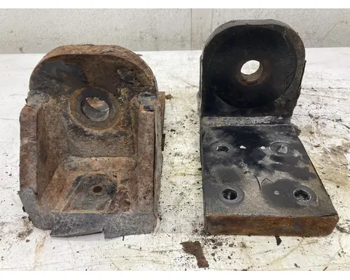 Cummins QSB5.9 Engine Mounts